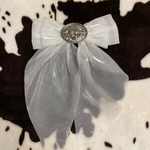 Western Horse Buckle Bow